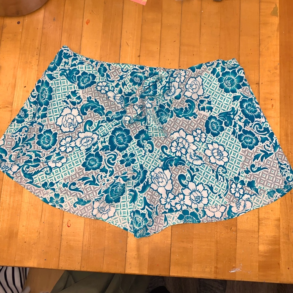 Lucy Love Faux Wrap Floral Play Shorts Medium